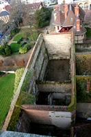 Vue de la cours du châteasu des Duc